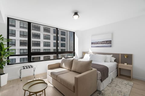 Bed, Seating area