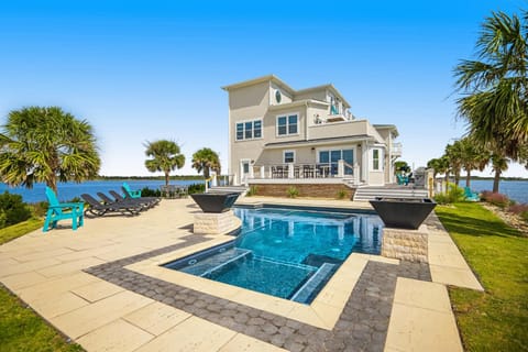 SF400 Sneads Island House in North Topsail Beach