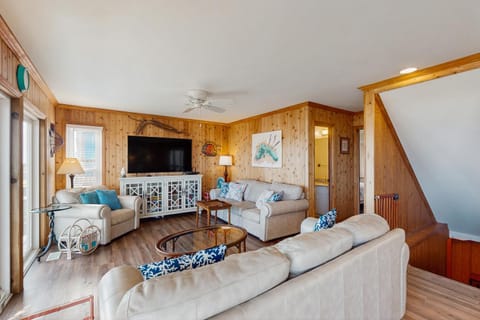 TB1155 The Tackle Box House in Topsail Beach