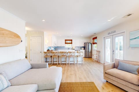 TB1514 The Go Fish Cottage House in Topsail Beach