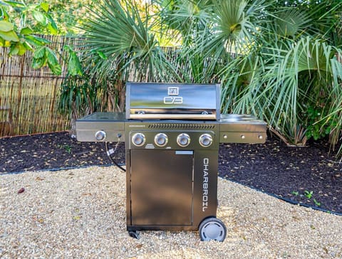 BBQ facilities, BBQ facilities