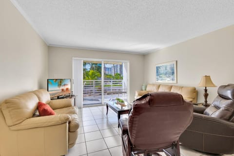 Le Frontenac 210 STR-01055 Apartment in Sunny Isles Beach