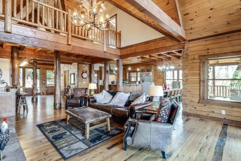 Game Room and Deck Spacious Spruce Pine Retreat! House in Mitchell County