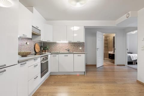 dishwasher, oven, stove, stove, kitchen