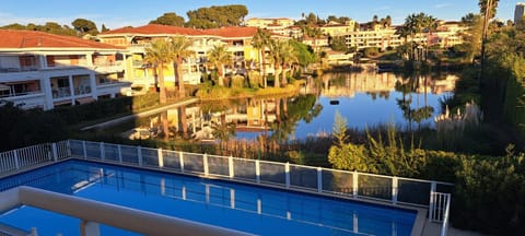 Lake view, Pool view