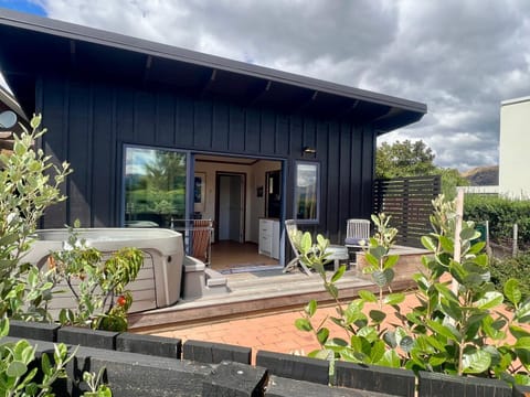 Property building, Patio, Hot Tub