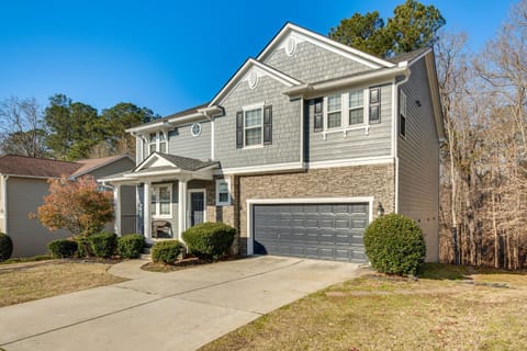 Atlanta Luxe Elegant Group Retreat and Social Hub House in Georgia