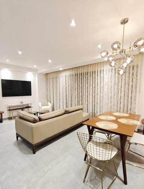 Living room, Dining area