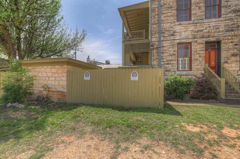 Property building, Day