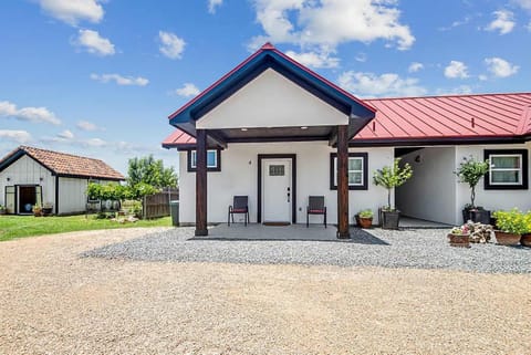 Property building, Day