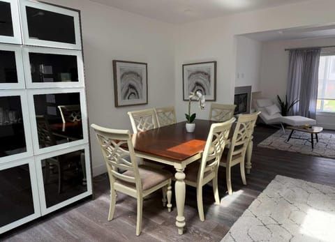 Cozy Room with Private Bathroom & Fast WiFi House in San Francisco