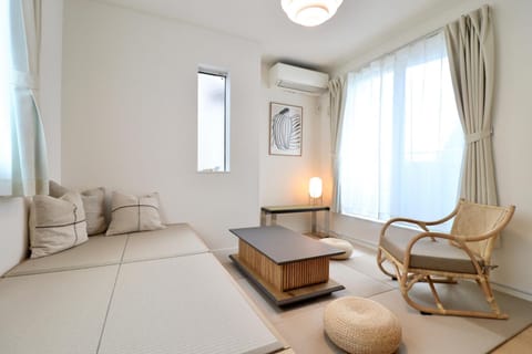 Living room, air conditioner