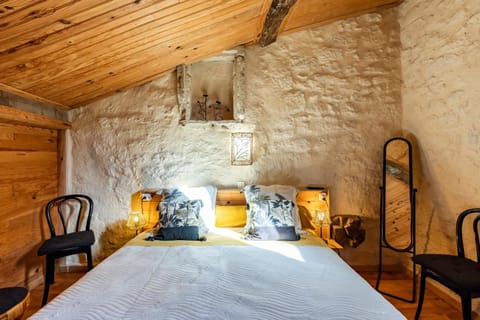 Property building, Living room, Bedroom