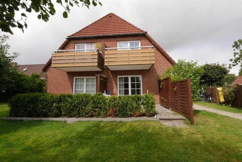 Property building, Garden view