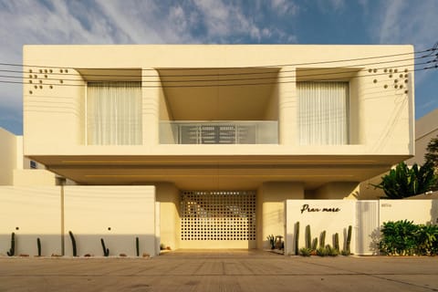 Property building, Garden, View (from property/room), Balcony/Terrace, Parking