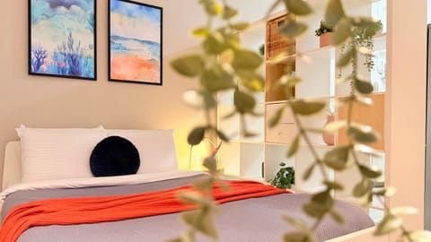 Bed, Photo of the whole room