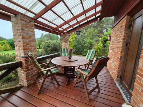 Patio, Spring, Day, Natural landscape, Garden, View (from property/room), Balcony/Terrace, Balcony/Terrace, Dining area, Garden view, Inner courtyard view