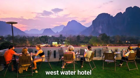 Nearby landmark, Restaurant/places to eat, Natural landscape, Banquet/Function facilities, Mountain view