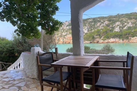 Patio, Day, Natural landscape, View (from property/room), Balcony/Terrace, Dining area, Sea view