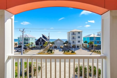 Graceful Palms House in West Beach