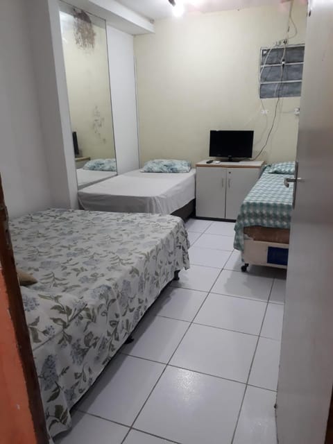 Bed, TV and multimedia, Bedroom