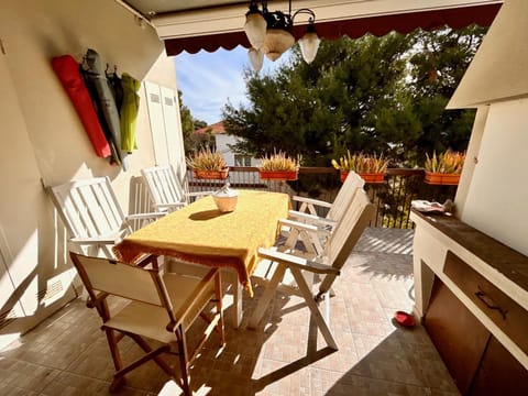 CASA TIZIANA, con terrazzo, aria condizionata e garage Apartment in Numana