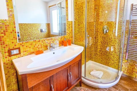 Villa Smeralda - 3 bedroom and Jacuzzi Villa in Arzachena