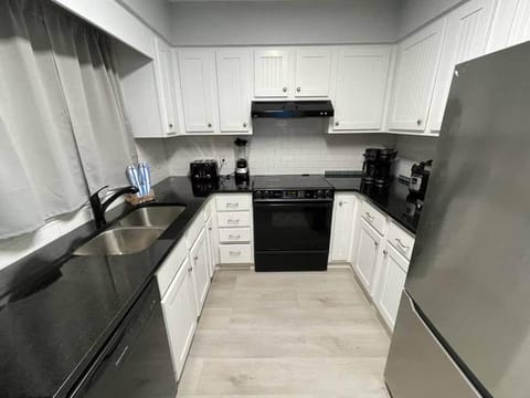 SurfsideBeach Escape~1mi to sand~Bike Friendly House in Surfside Beach