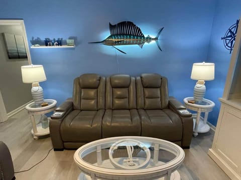 SurfsideBeach Escape~1mi to sand~Bike Friendly House in Surfside Beach