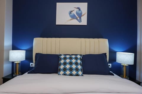 Rhapsody in Blue Alimos Marina Apartment in Alimos