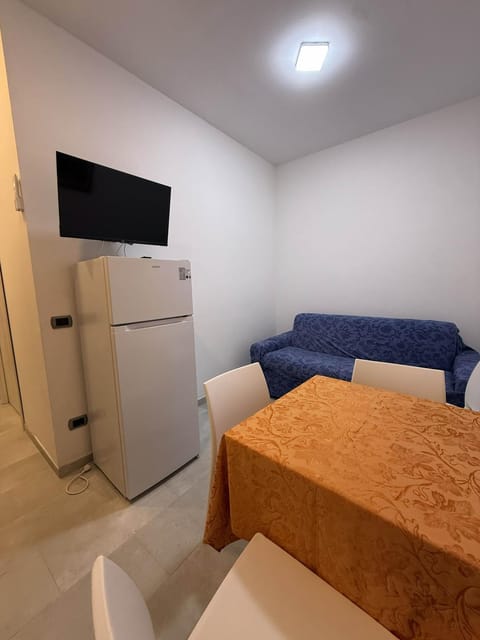 Communal lounge/ TV room, TV and multimedia, Kitchen or kitchenette, Living room