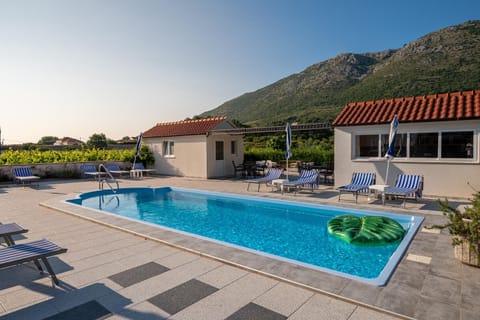 Patio, Day, Mountain view, Pool view, Swimming pool, Inner courtyard view, sunbed