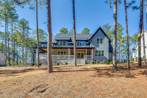 Golf, Ride and More! Luxe Home in Southern Pines House in Pinehurst
