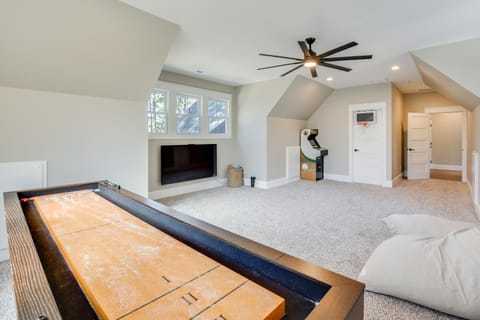 Golf, Ride and More! Luxe Home in Southern Pines House in Pinehurst