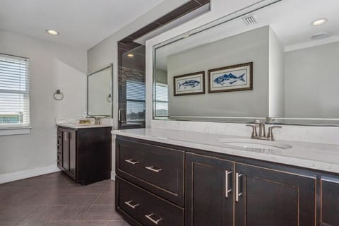 Beach bliss with private pool House in Pensacola Beach