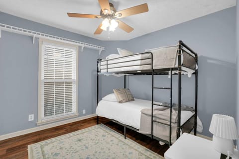 Spacious 4BR Family Home with Game Room House in Montgomery