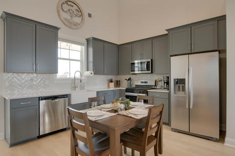 Steps to Marina! Lake Greenwood Home with Patios House in Lake Greenwood