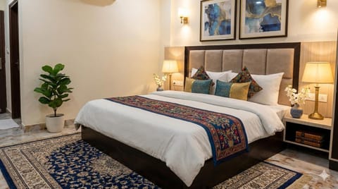 Bed, Photo of the whole room, Bedroom, air conditioner