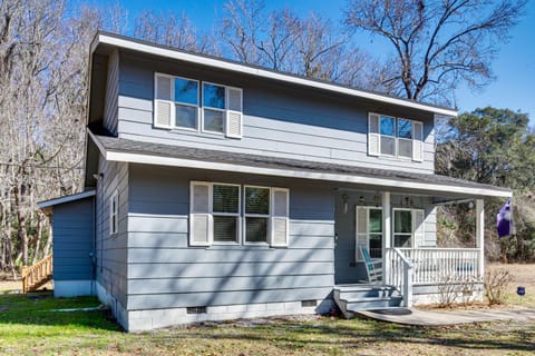 11 Mi to Hunting Island State Park! Family Home House in Saint Helena Island