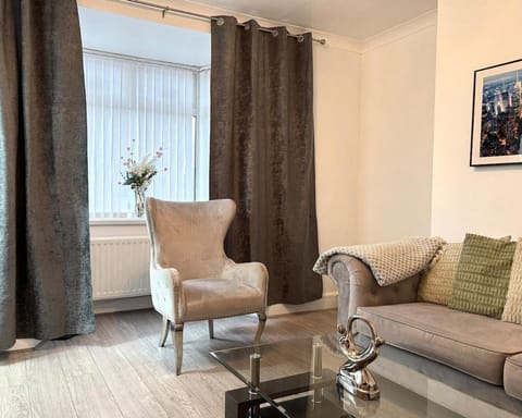 HNFC Stays - Home Away Wallsend House in North Shields