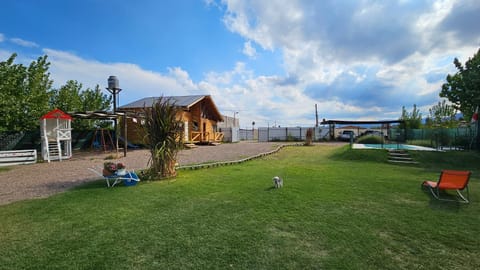 Property building, Spring, Day, Garden, Garden view
