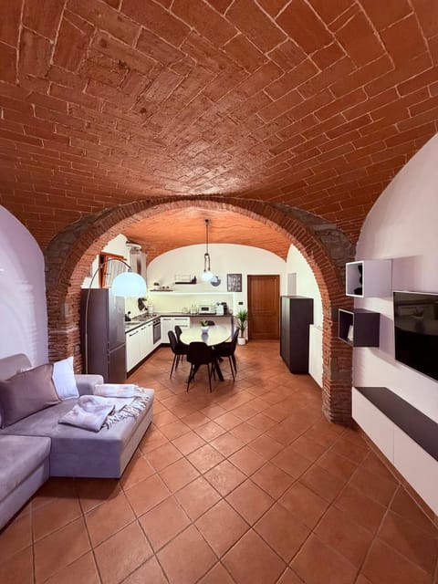 TV and multimedia, Kitchen or kitchenette, Living room, Seating area, Dining area, minibar