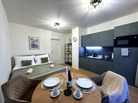 Kitchen or kitchenette, Photo of the whole room, Dining area, Bedroom