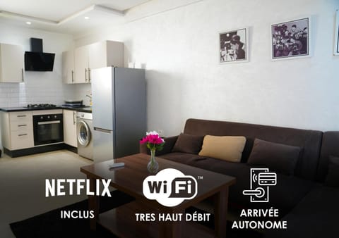 Communal lounge/ TV room, TV and multimedia, Balcony/Terrace, Balcony/Terrace, Kitchen or kitchenette, Living room, Seating area, Dining area, oven, pet friendly, stove, washing machine, kitchen