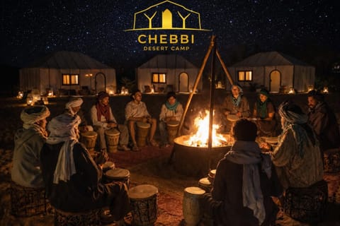 Night, Evening entertainment, Dinner, group of guests