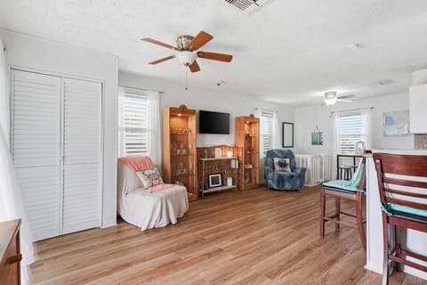 Seas the Day Family Fun Beach House in Sea Isle home House in Sea Isle