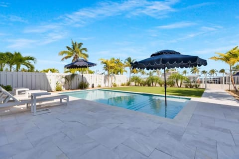 Sea Watch Marina View Luxury Home Marathon House in Marathon