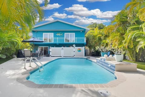 Flamingo House House in Marathon