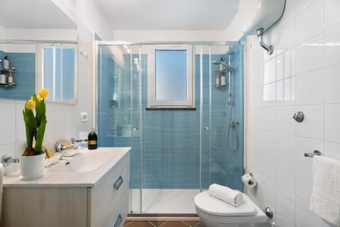 Bathroom, Living room