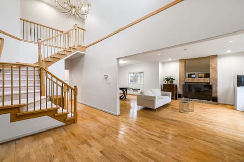 Cozy & Modern Room near Langara & Downtown Bed and Breakfast in Vancouver